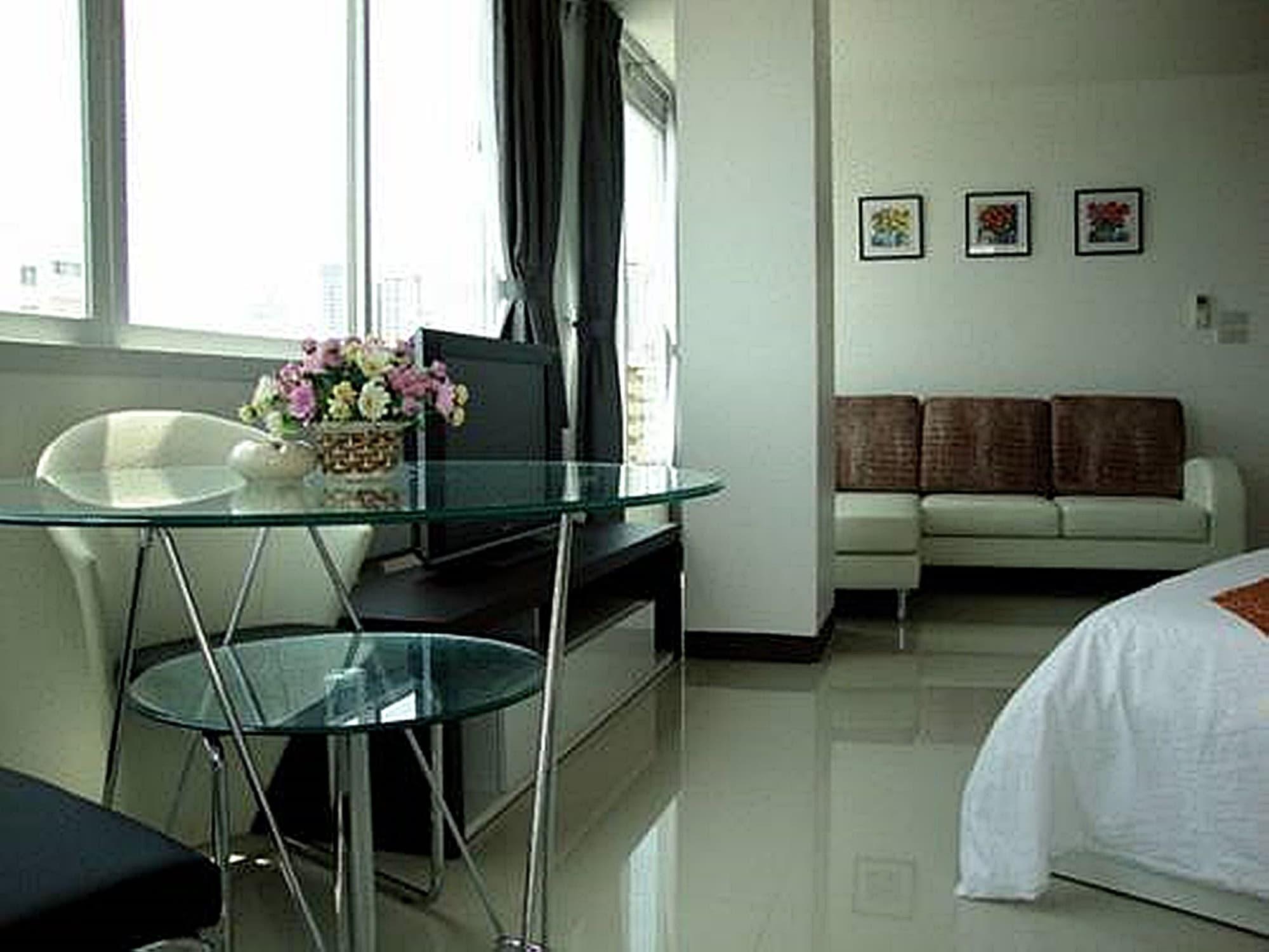 Grand Residence Jomtien Exterior photo