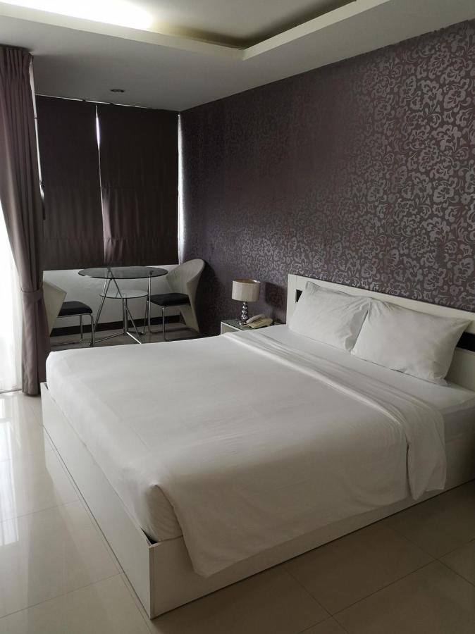 Grand Residence Jomtien Exterior photo