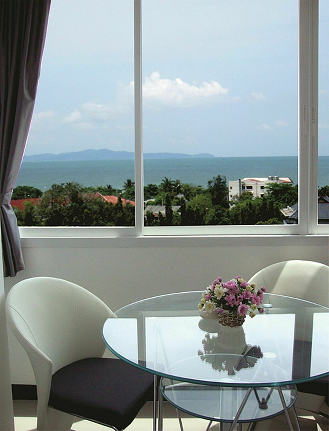 Grand Residence Jomtien Exterior photo